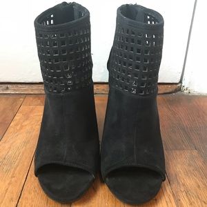 Suede Block Peep-toe Heeled Booties